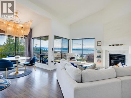 12-3818 Joyce Ave, Powell River, BC, V8A2Z1 | Card Image