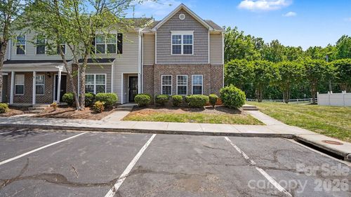 4293 Youngstown Dr, Greensboro, NC, 27405-9740 | Card Image