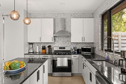 1-3610 Thompson St, Austin, TX, 78702-3130 | Card Image