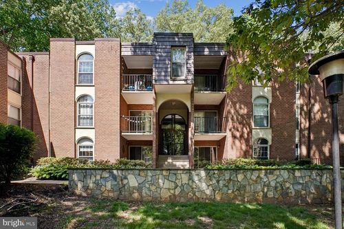 21-3354 Woodburn Rd, ANNANDALE, VA, 22003-1281 | Card Image