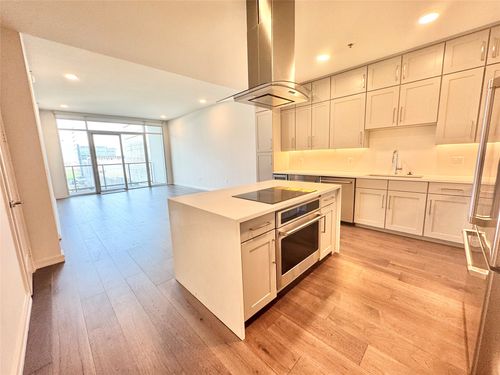 602-6911 Cowboys Way, Frisco, TX, 75034 | Card Image