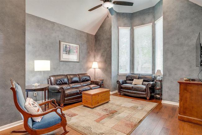 609 Huntington Ct, House other with 4 bedrooms, 3 bathrooms and null parking in Grapevine TX | Image 8