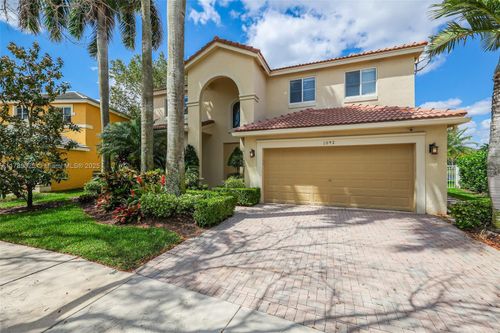 1092 Lavender Cir, Weston, FL, 33327-2436 | Card Image