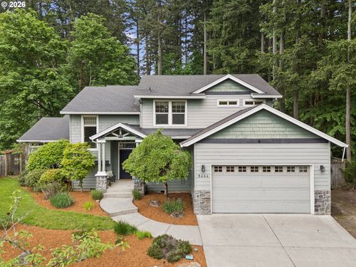 8444 Se 138th Dr, Portland, OR, 97236-7212 | Card Image