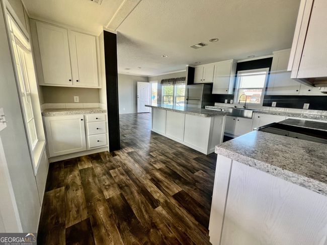 1404 1 St Ave, House other with 4 bedrooms, 2 bathrooms and null parking in Rochelle GA | Image 13