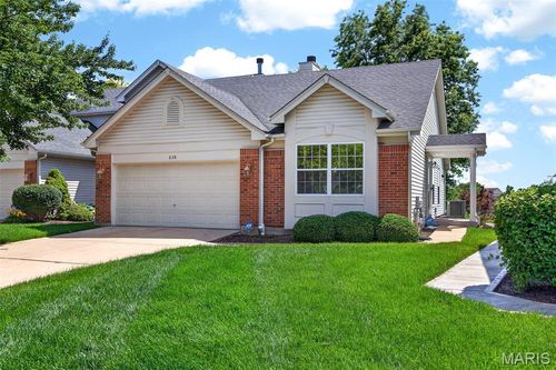 48a-638 Hawk Run Dr, O Fallon, MO, 63368-8185 | Card Image