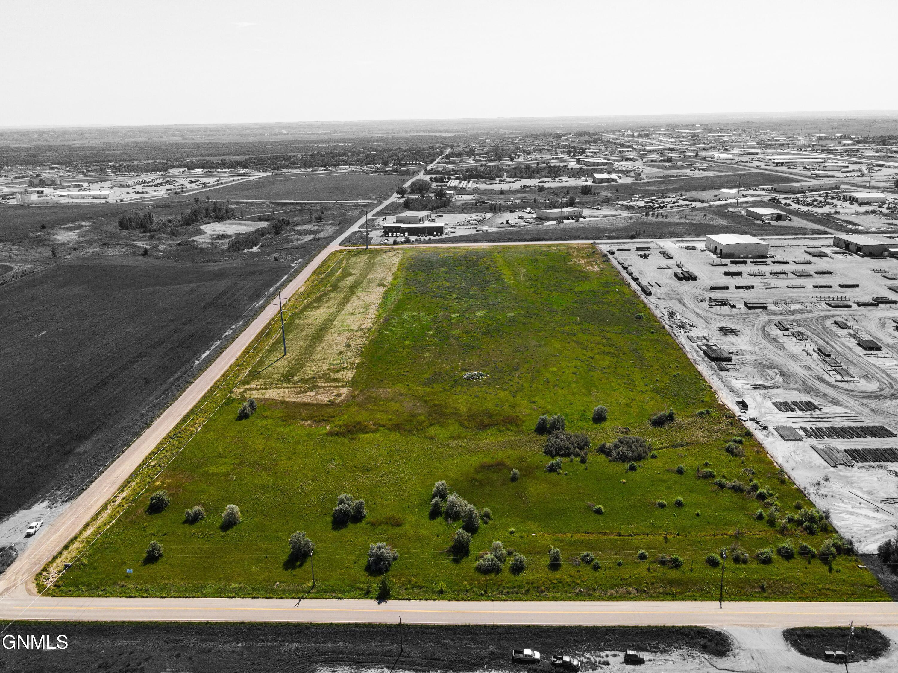 Land in Williston 4