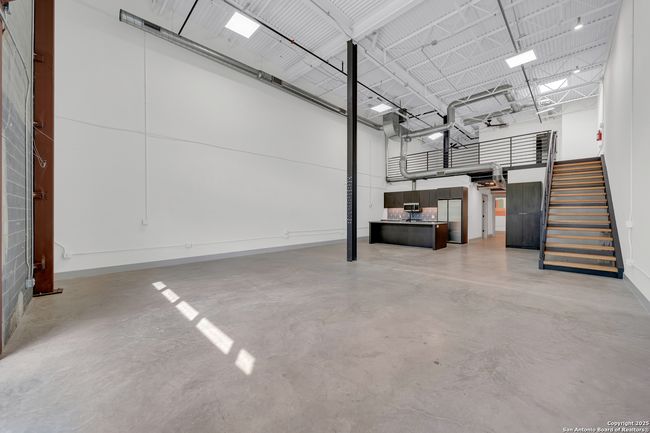 APT-313 - 215 Coca Cola Pl, Condo with 3 bedrooms, 3 bathrooms and null parking in San Antonio TX | Image 5