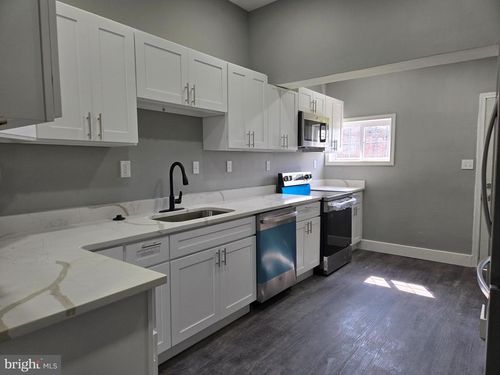 2811 E Preston St, BALTIMORE, MD, 21213-3839 | Card Image