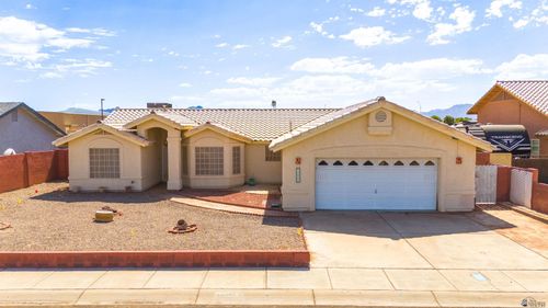 11595 S Prescott Ave, Yuma, AZ, 85365-6822 | Card Image