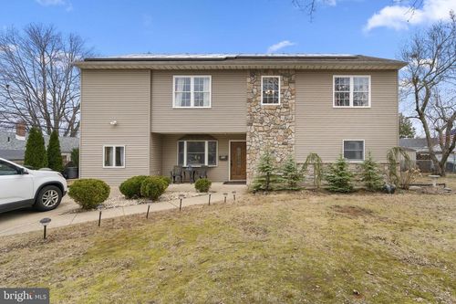 608 E Pine St, Trevose, PA, 19053-4526 | Card Image