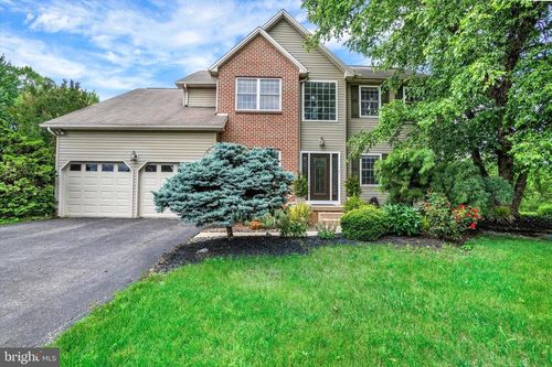 857 Willow Ridge Ct, YORK, PA, 17404-6643 | Card Image