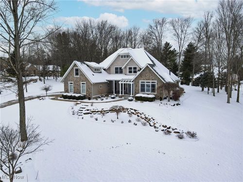 1957 W Swan Lake Cir, Kent, OH, 44240-5945 | Card Image