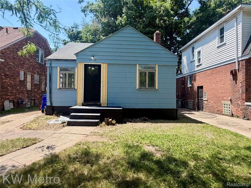 15755 Stansbury St, Detroit, MI, 48227-3324 | Card Image