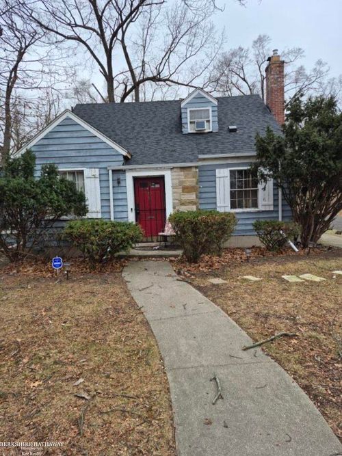17667 Patton St, Detroit, MI, 48219-2588 | Card Image