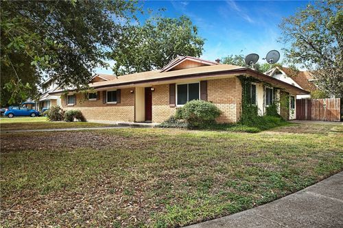 1123 Orion Dr, Portland, TX, 78374-1922 | Card Image