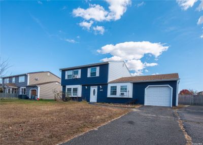 130 Tarpon Avenue, House other with 5 bedrooms, 1 bathrooms and null parking in Medford NY | Image 3