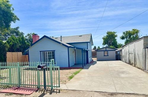 2012 Robertson Road, Modesto, CA, 95351 | Card Image