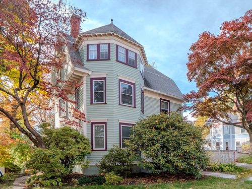 18 N Prospect St, Amherst, MA, 01002-2014 | Card Image