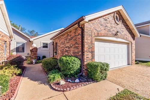5555 Pierre Court, St Louis, MO, 63128 | Card Image