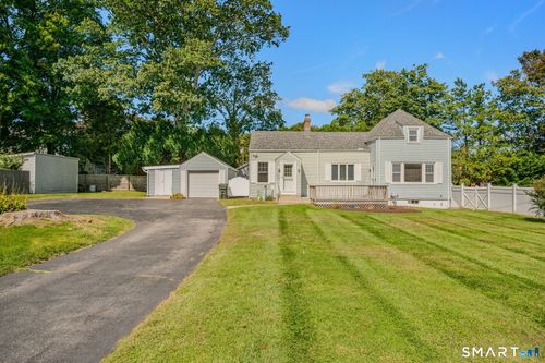 37 Gardner Ave, New London, CT, 06320-4312 | Card Image