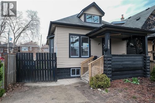 1585 Pelissier, Windsor, ON, N9X1M9 | Card Image