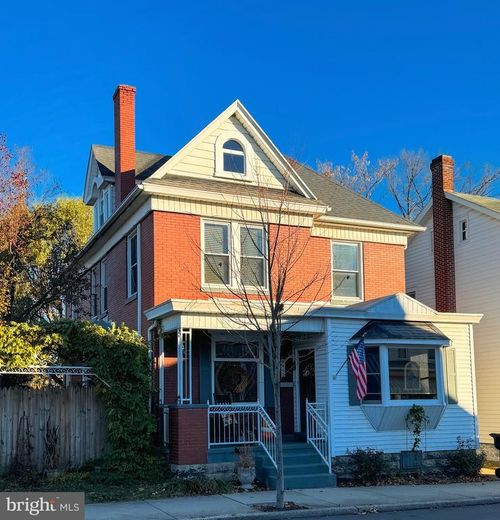 415 11th St, HUNTINGDON, PA, 16652-1834 | Card Image