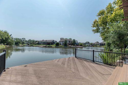 2713 Lakeview Cir, Plattsmouth, NE, 68048-8005 | Card Image