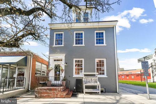 221 E Locust St, OXFORD, PA, 19363-1358 | Card Image