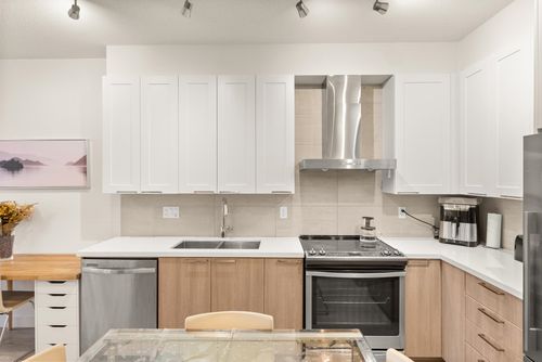 317-611 Regan Ave, Coquitlam, BC, V3J0E5 | Card Image