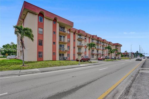 310-6820 W Flagler St, Miami, FL, 33144-2837 | Card Image