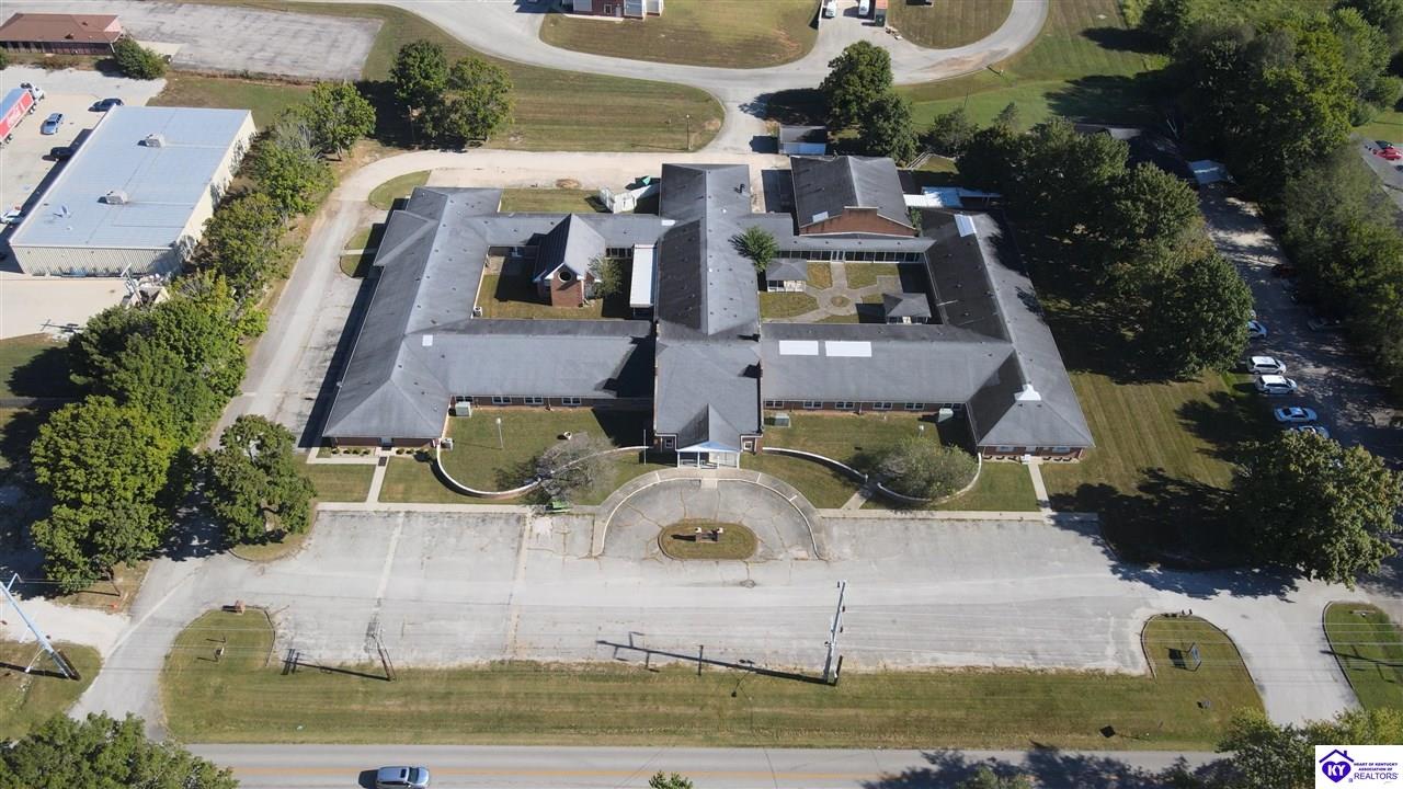 Commercial Sale in Hodgenville 4