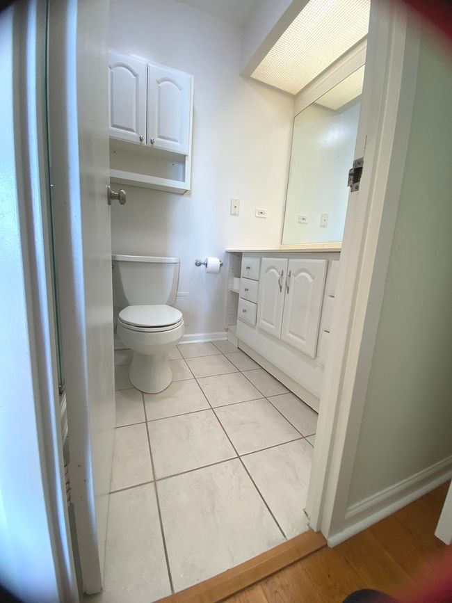 Freshly painted, featuring a standing shower | Image 5