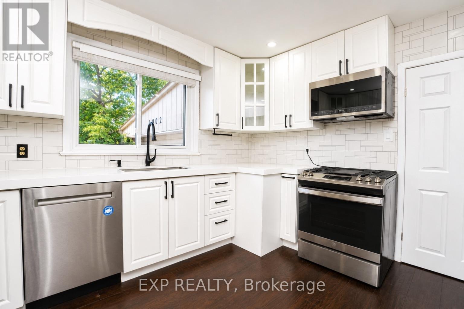 Residential in Oshawa (Lakeview) 5