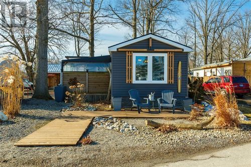 13-2891 Old Lakeshore Rd, Bright's Grove, ON, N0N1C0 | Card Image