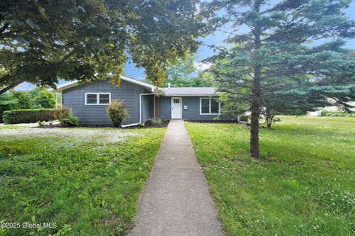 106 Berkley Sq, Glenville, NY, 12302 | Card Image