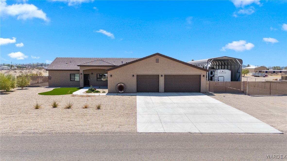 Hammer Ln, Fort Mohave, AZ 86426
