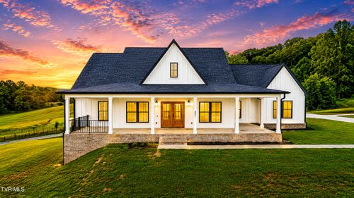 401 Bulldog Miller Rd, Jonesborough, TN, 37659-6433 | Card Image