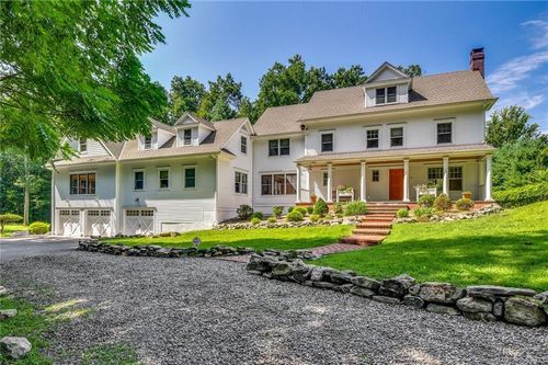 10 Fernwood Rd, Westport, CT, 06880-3707 | Card Image