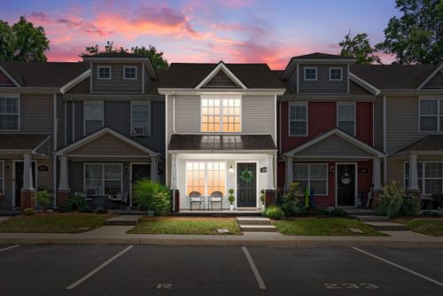 233 Alexander Blvd, Clarksville, TN, 37040-5132 | Card Image