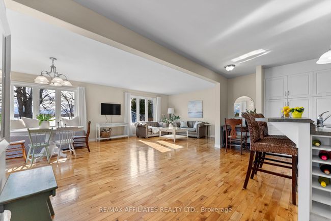 105 N Channel Rd, House other with 3 bedrooms, 2 bathrooms and 3 parking in Johnstown ON | Image 8