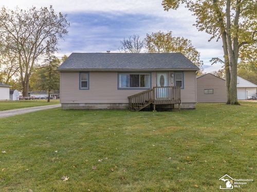 1023 Watson St, Erie, MI, 48133-9631 | Card Image