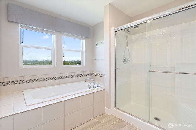20325 90 Th Pl S, House other with 4 bedrooms, 4 bathrooms and 2 parking in Kent WA | Image 28
