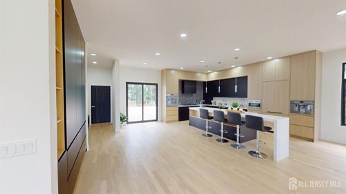 93 Buckley Rd, Marlboro, NJ, 07746-2168 | Card Image