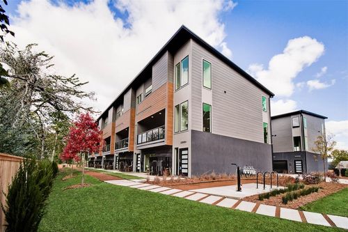 214 Nw 9th St, Bentonville, AR, 72712 | Card Image