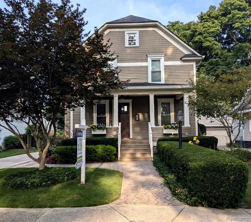 Ann St, Plymouth, MI 48170