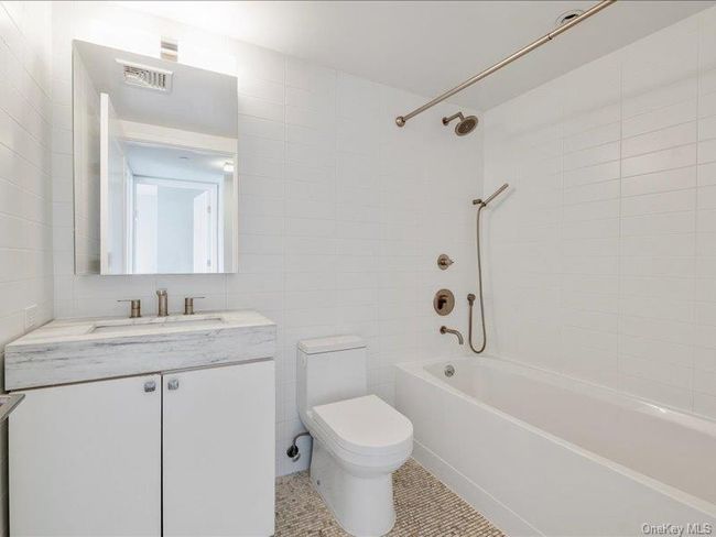 156 Beach 5 Th St, Home with 0 bedrooms, 1 bathrooms and null parking in Far Rockaway NY | Image 37