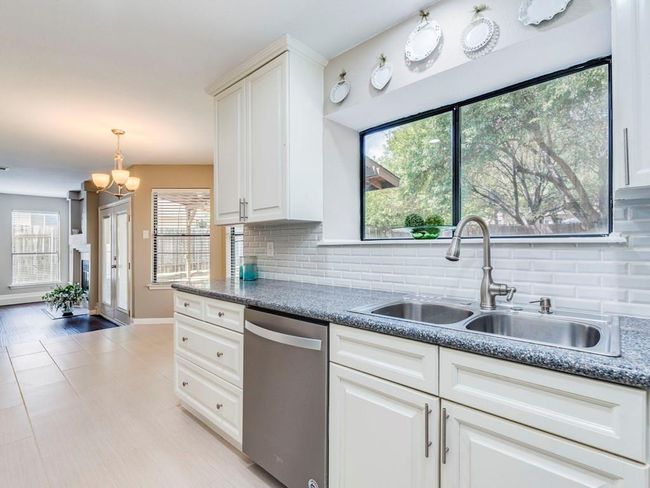 12328 Thompkins Dr, House other with 3 bedrooms, 3 bathrooms and 3 parking in Austin TX | Image 8