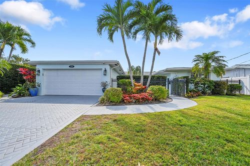 220 Se 10th St, Pompano Beach, FL, 33060-8828 | Card Image