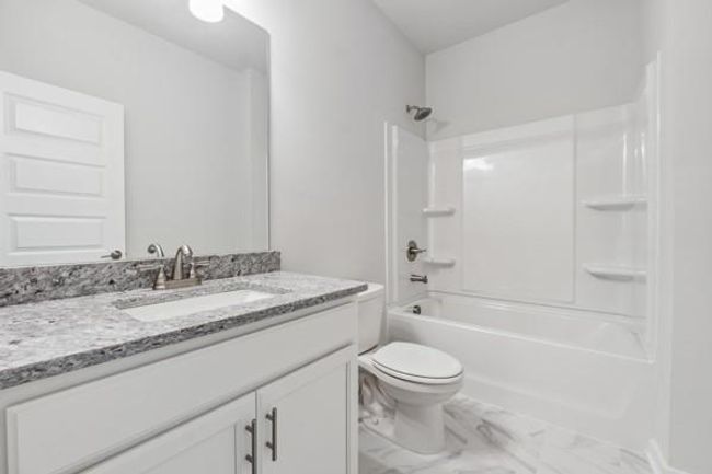 2562 Harbor View Ct, Townhouse with 3 bedrooms, 3 bathrooms and null parking in Gainesville GA | Image 46